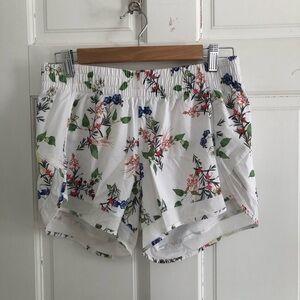 Athleta White Racer Run Floral Running Shorts